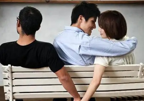 杭州市出轨调查：离婚双方共同房产一般怎么分配_1